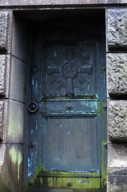 Tür zum Mausoleum