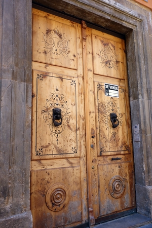Tür aus Zaragoza